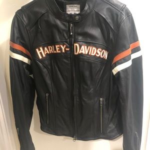 Woman’s medium,real Harley Davidson leather jacket. Never worn. Originally $500.